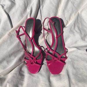 Y2K HOT PINK LOFT KITTIN HEEL SANDALS💖